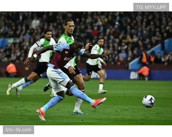 门将失误送礼,阿斯顿维拉凭借对手乌龙球取得领先